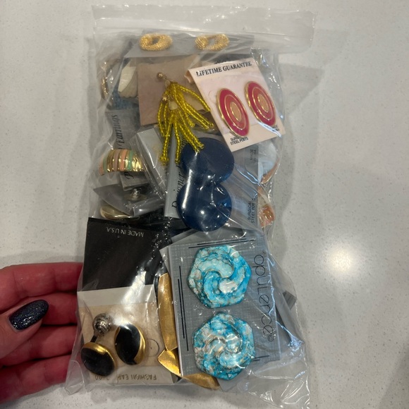 Bulk vintage Pierced earrings - Picture 4 of 6